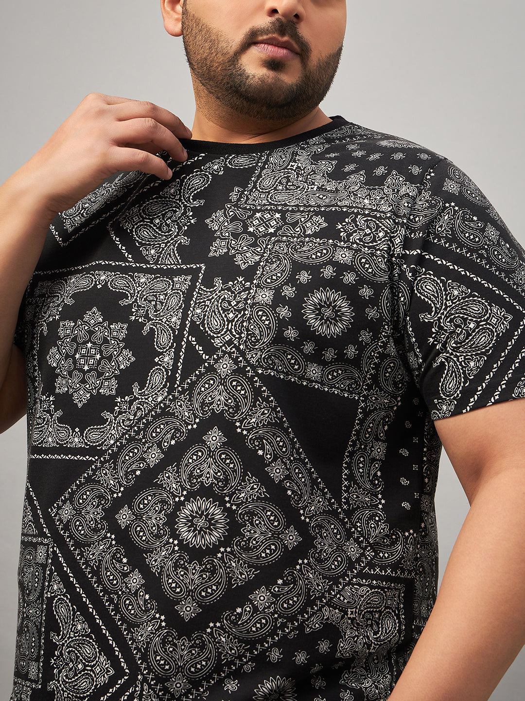 Austivo Printed Men Round Neck Multicolor T-Shirt