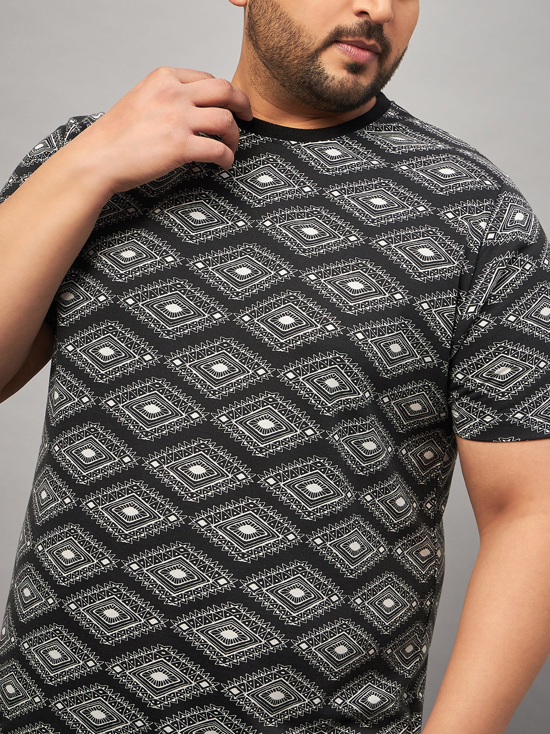 Austivo Printed Men Round Neck Multicolor T-Shirt