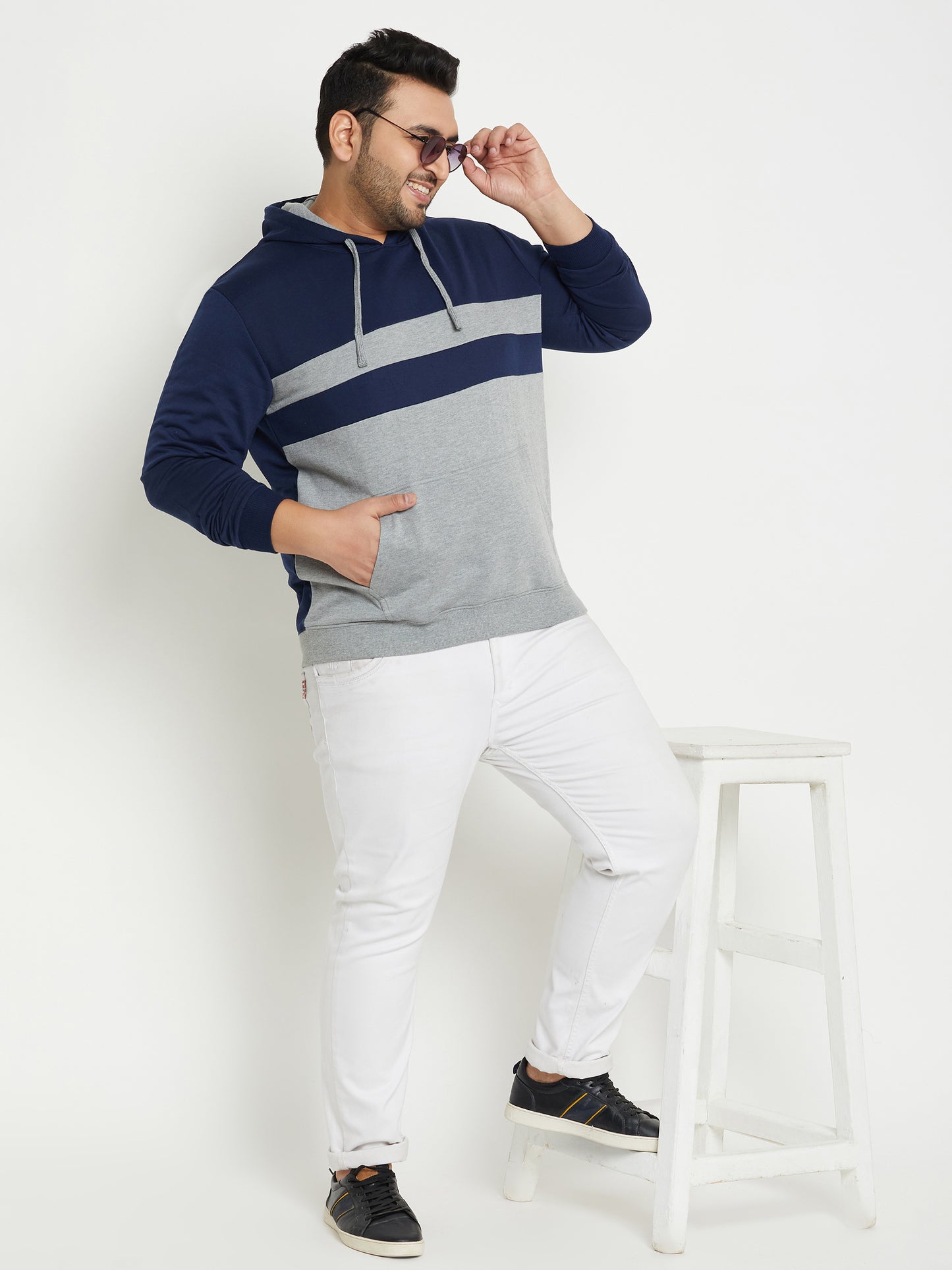 Austivo Men's Sweatshirt