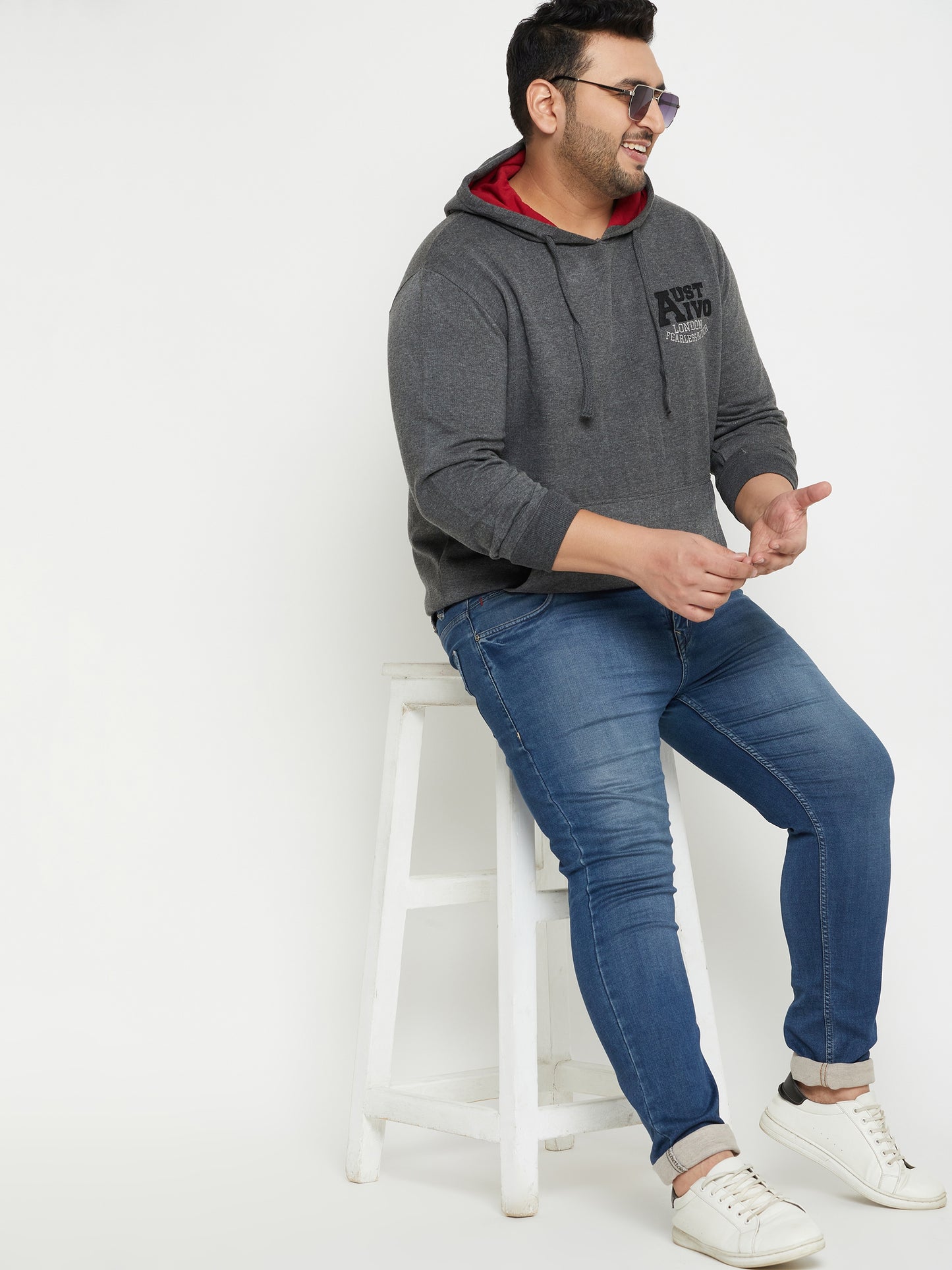 Austivo Men's Sweatshirt