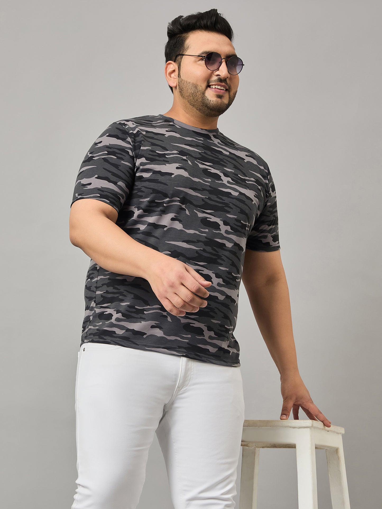 Austivo Printed Men Round Neck Multicolor T-Shirt