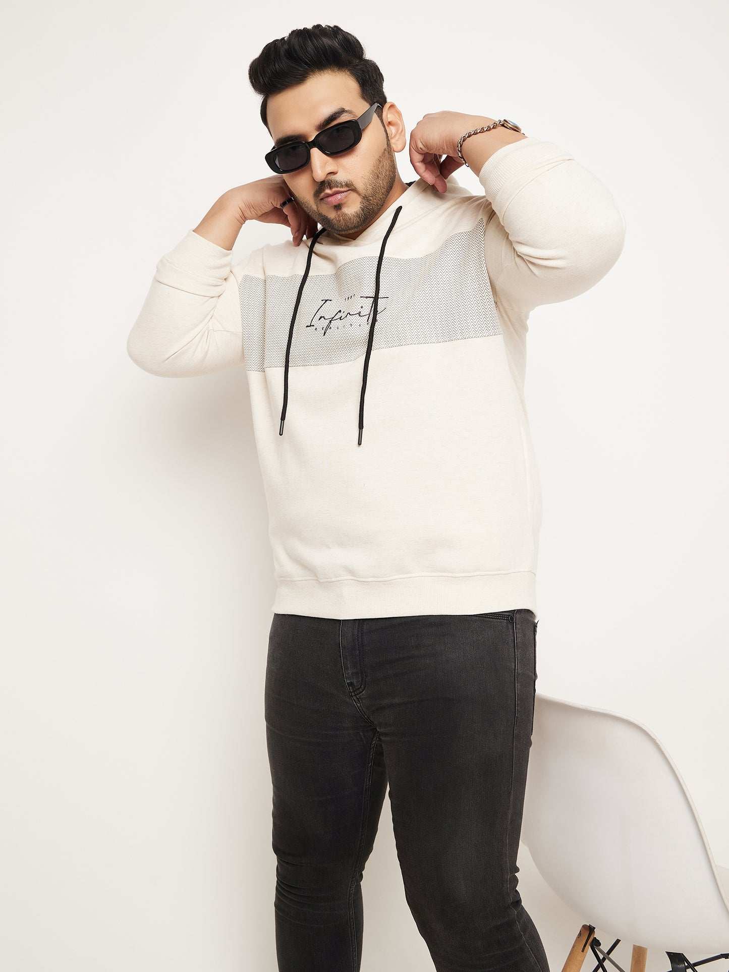 Austivo Men's Sweatshirt