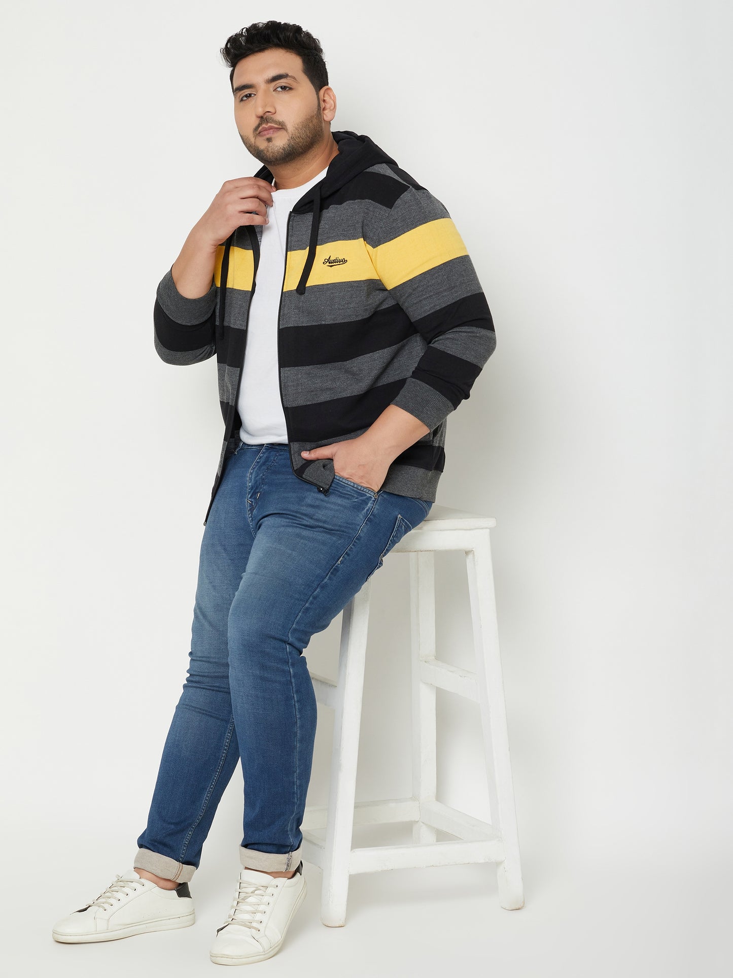 Austivo Men's Sweatshirt