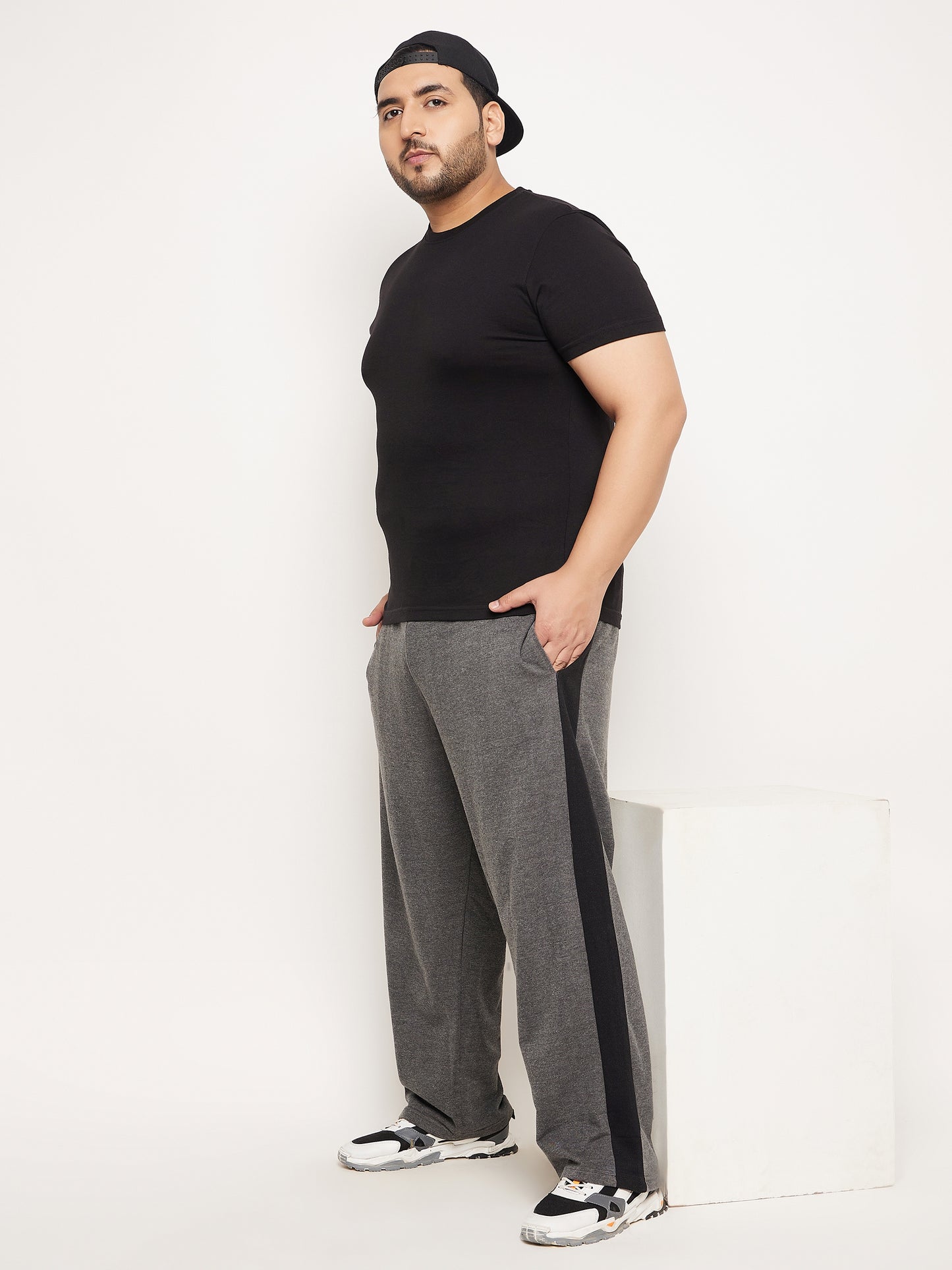 Austivo Printed Men Track Pant