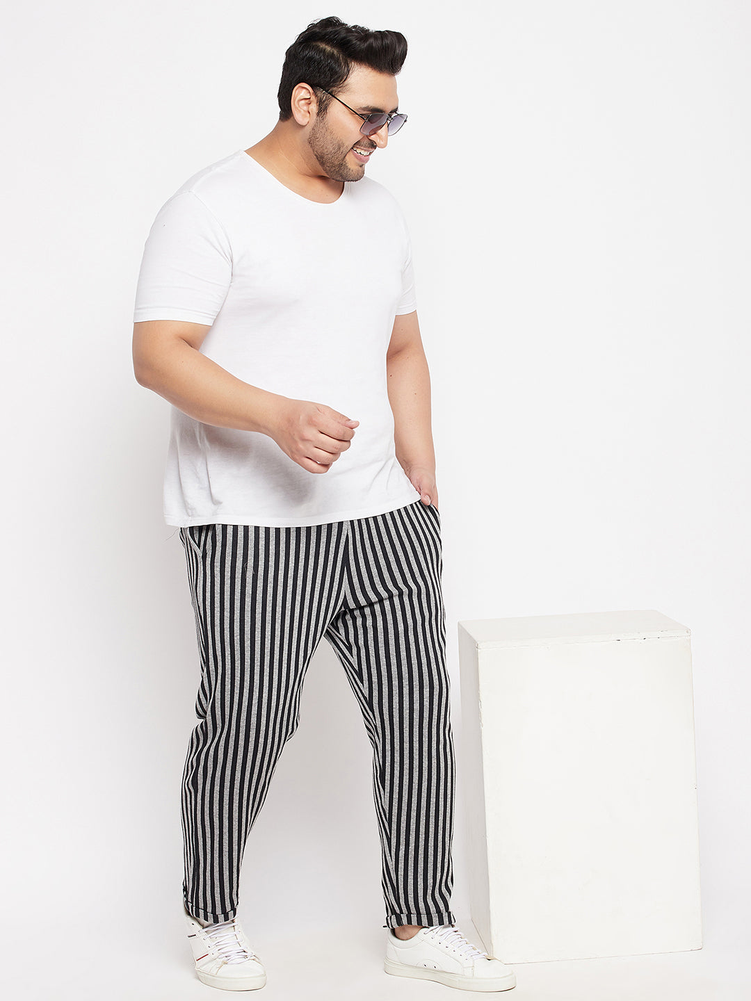 Austivo Printed Men Track Pants