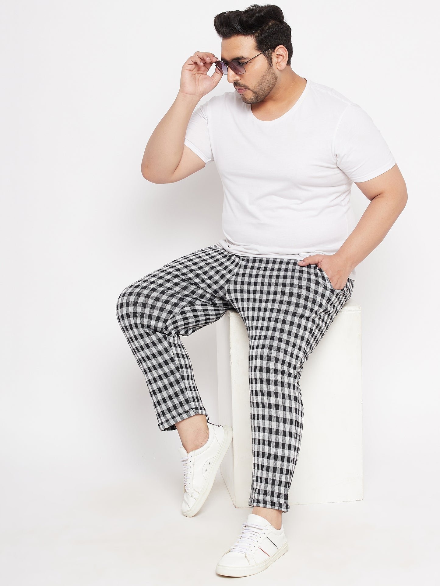 Austivo Printed Men Track Pants