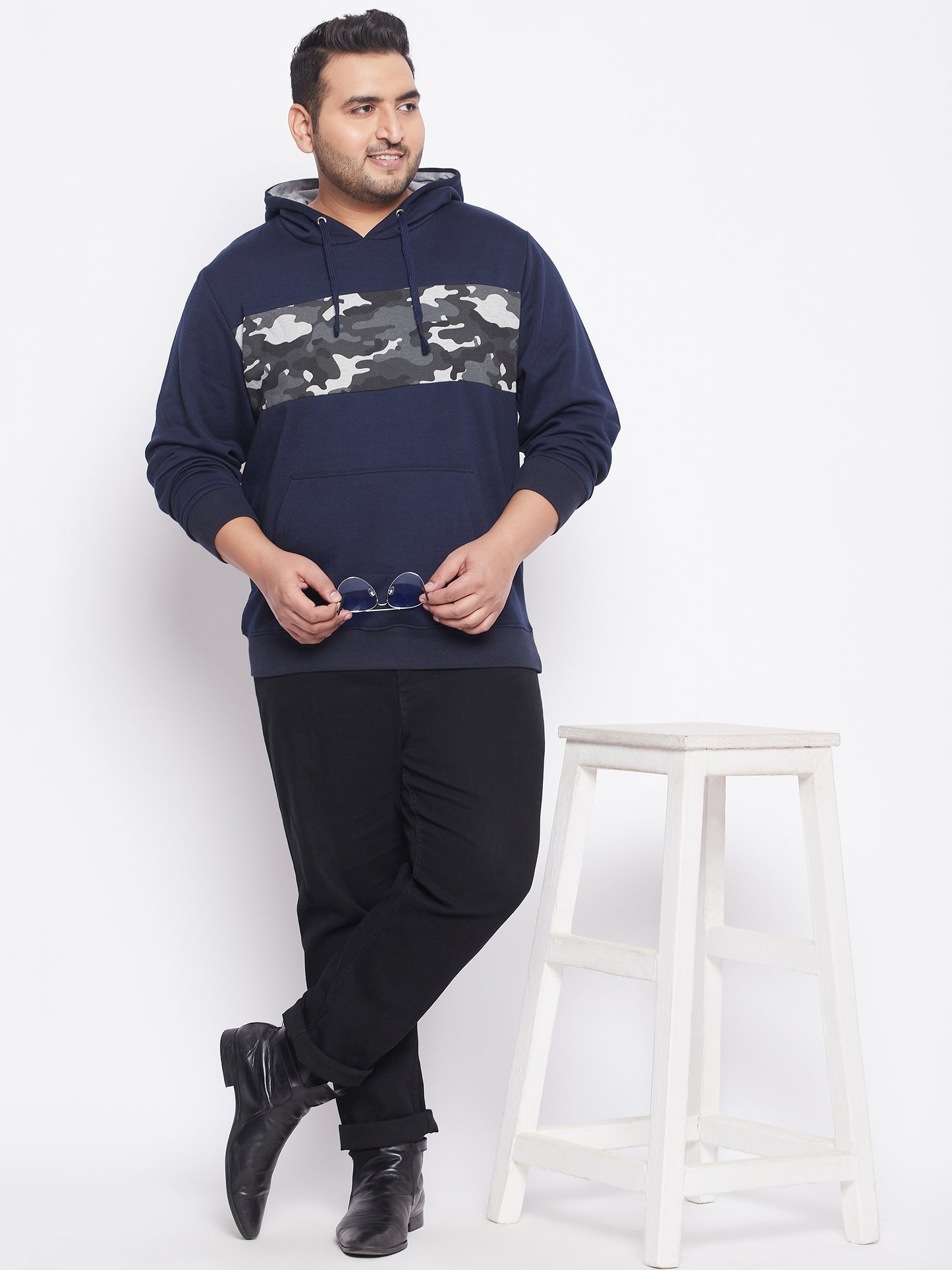 Austivo Men's Colour Block Hooded Sweatshirt