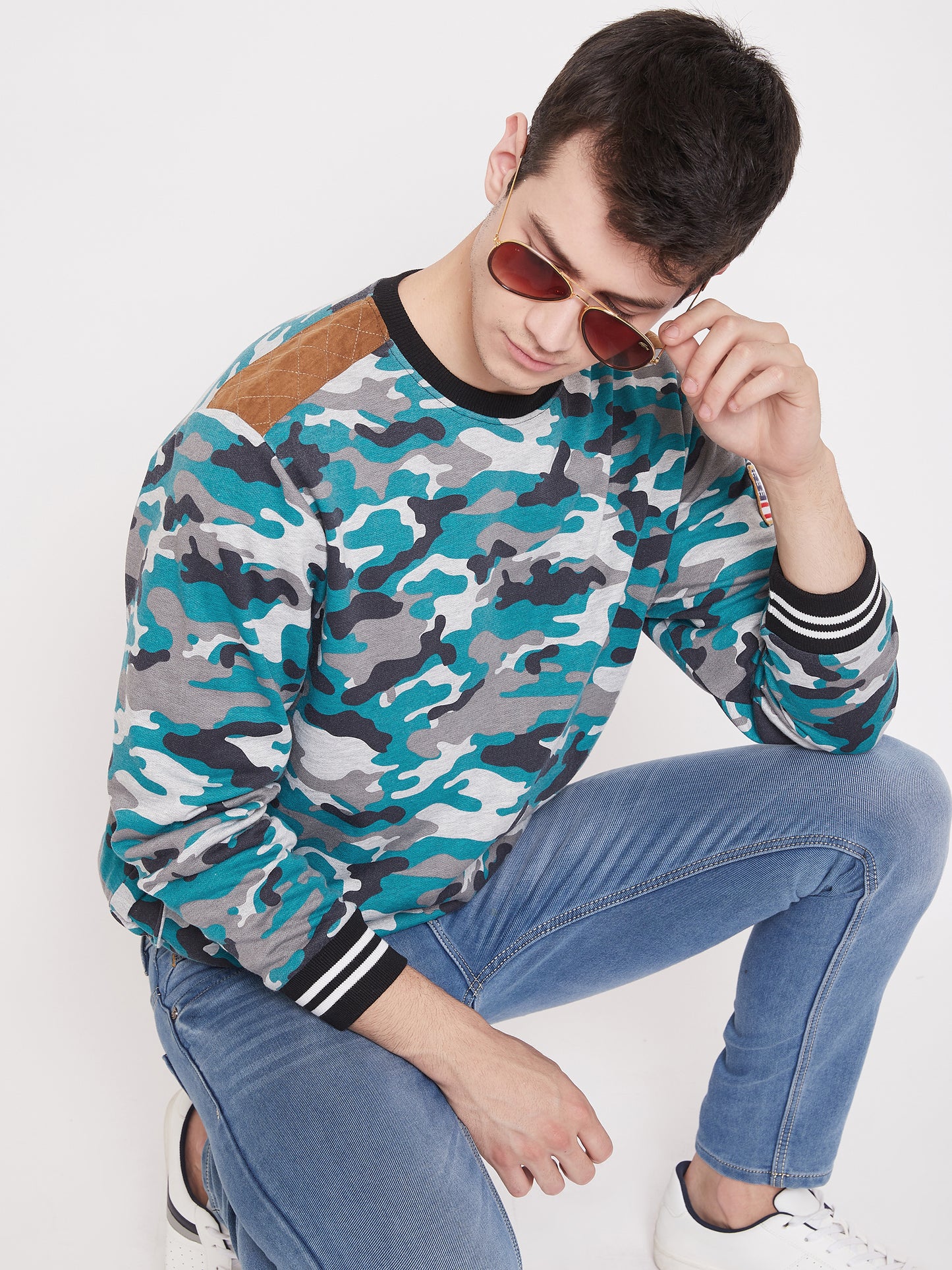 Austin Wood Men's Multi Full Sleeves Round Neck Printed Sweatshirt