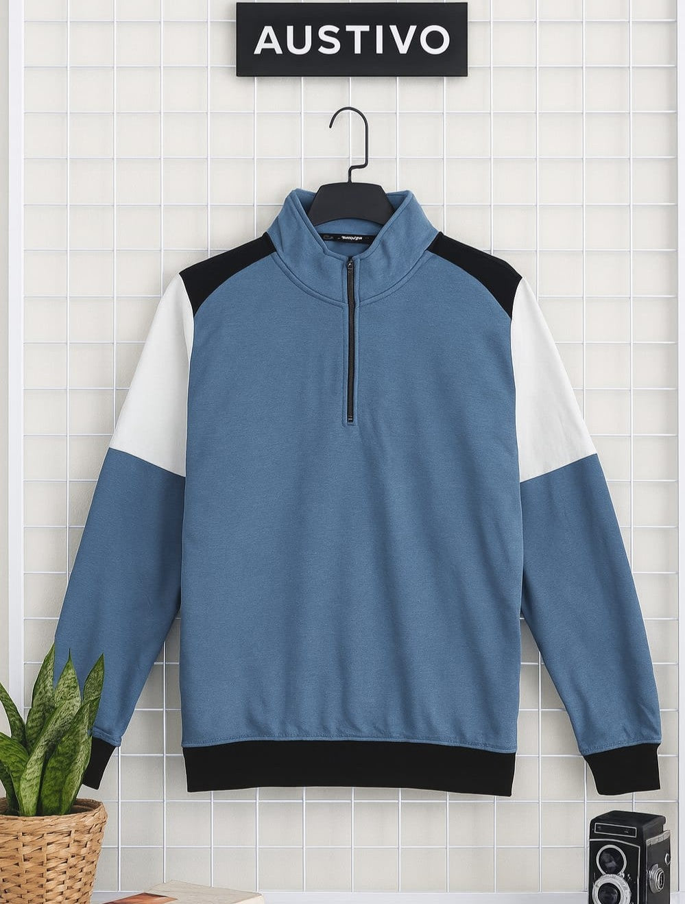 Austivo Men's Sweatshirt