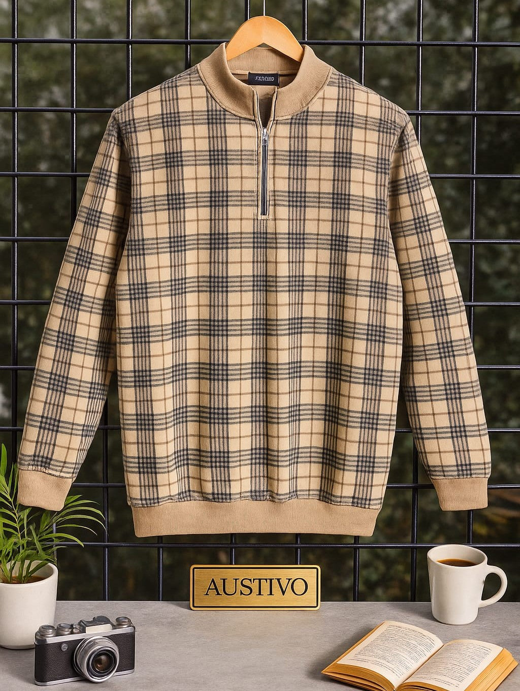 Austivo Men's Sweatshirt