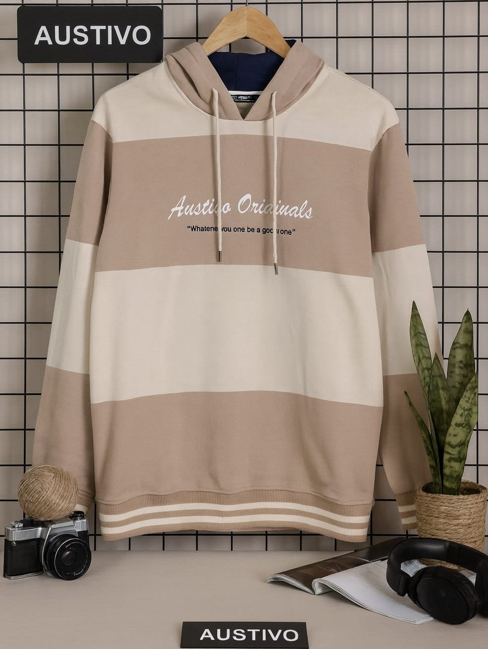 Austivo Men's Sweatshirt