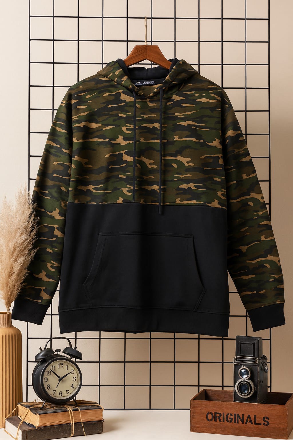 Austivo Men's Sweatshirt