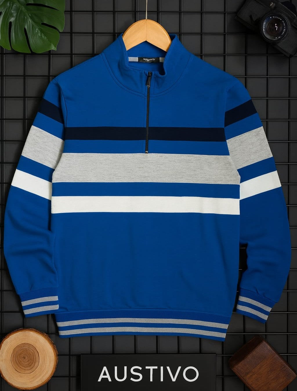 Austivo Men's Sweatshirt