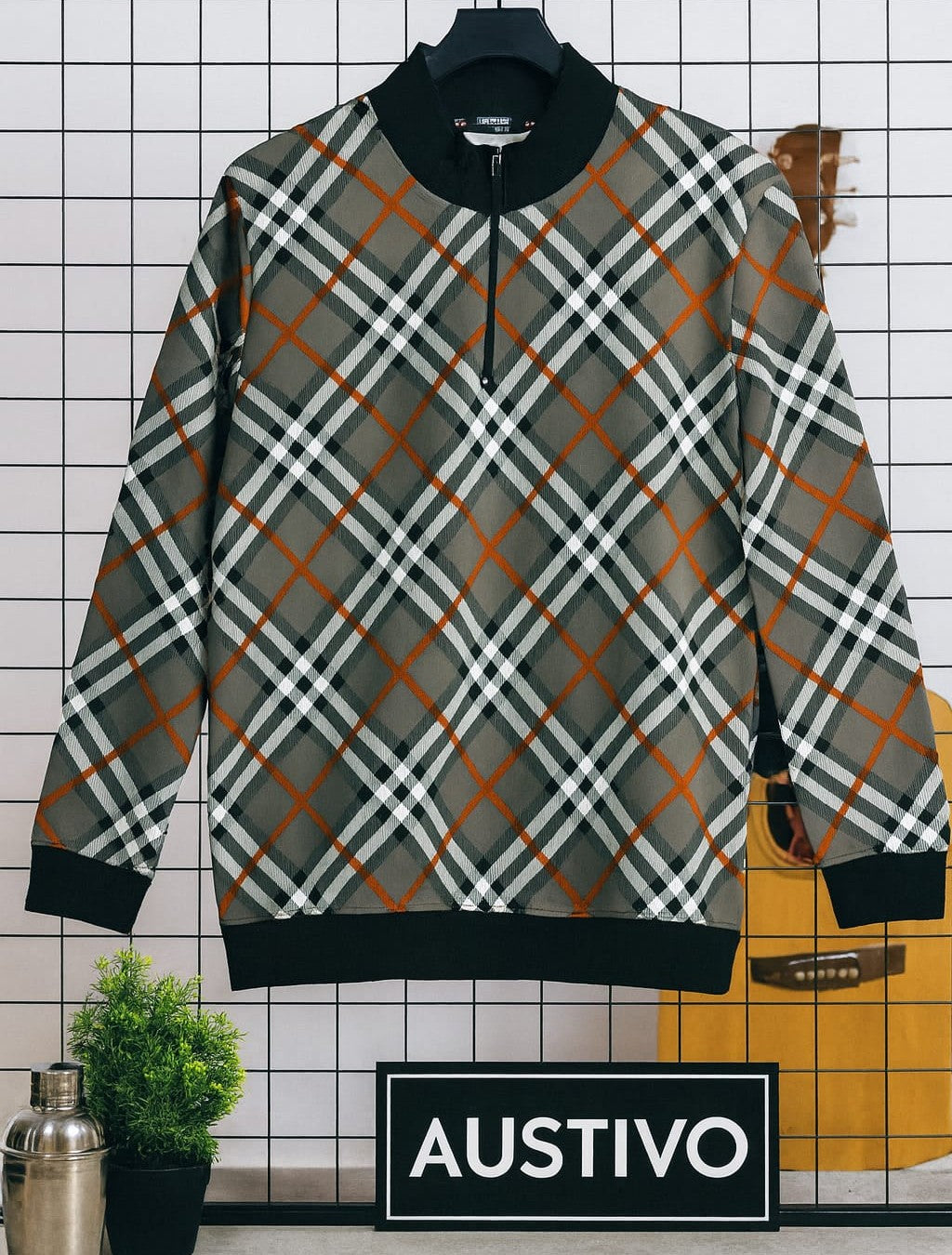 Austivo Men's Sweatshirt