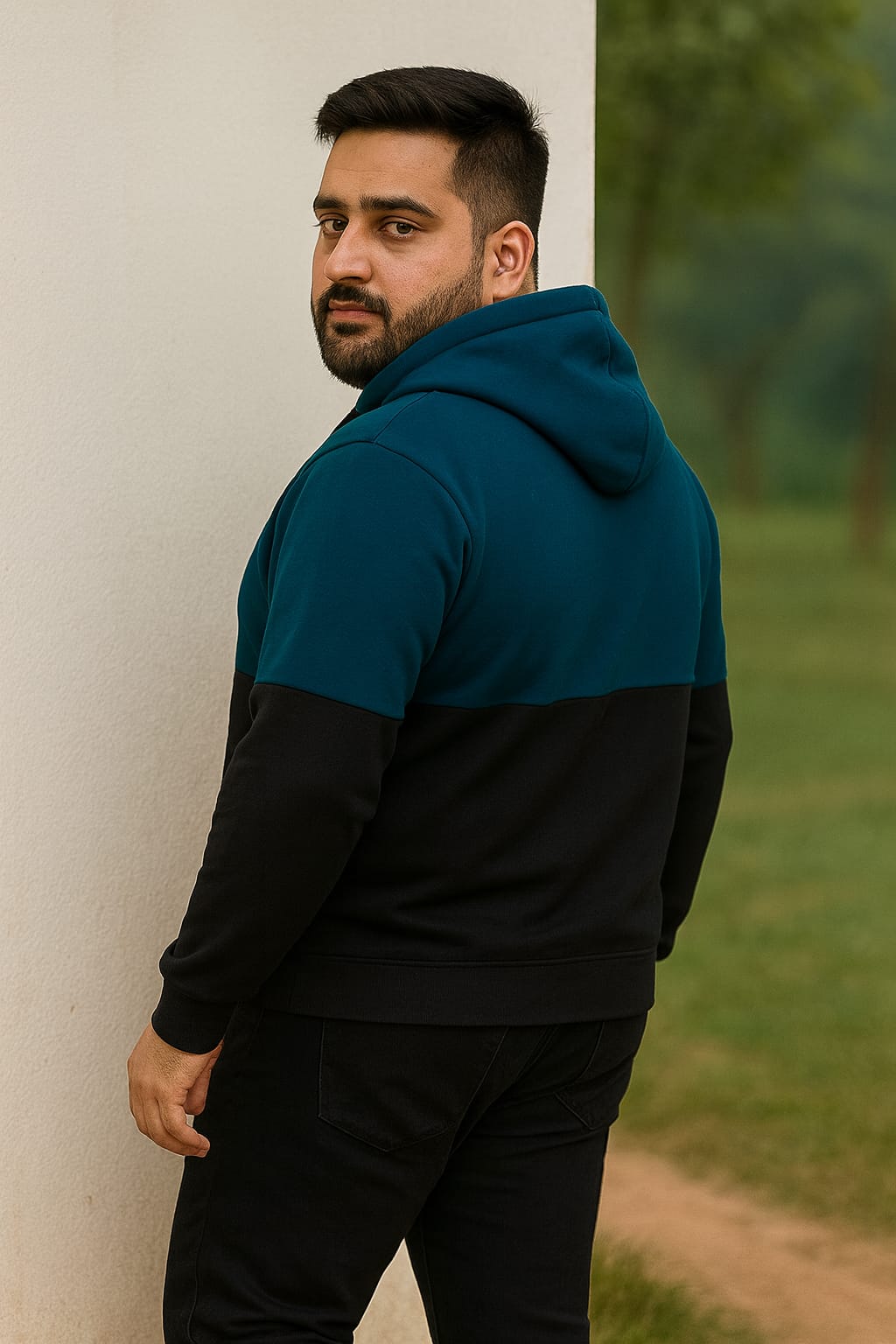 Austivo Men's Sweatshirt