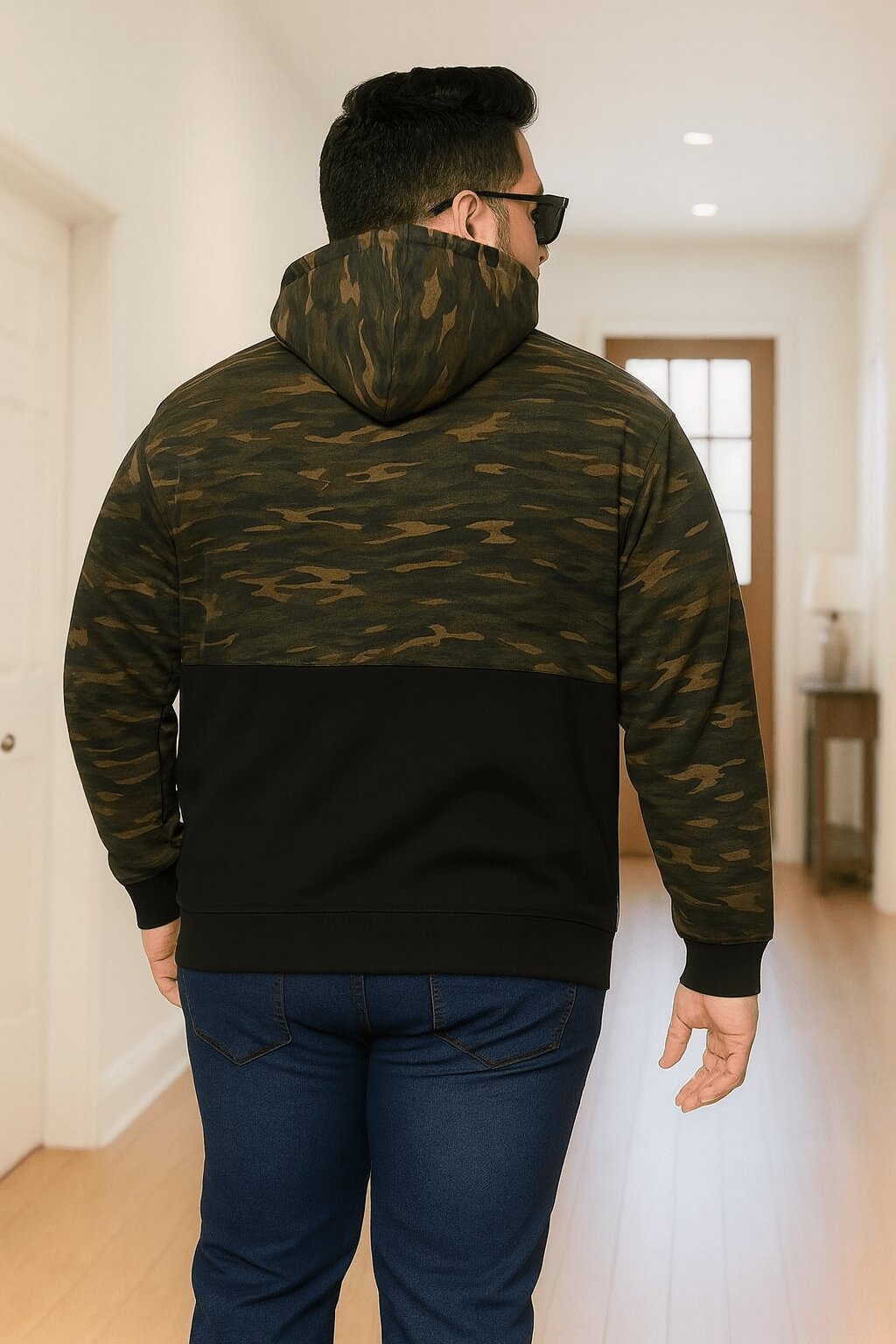 Austivo Men's Sweatshirt