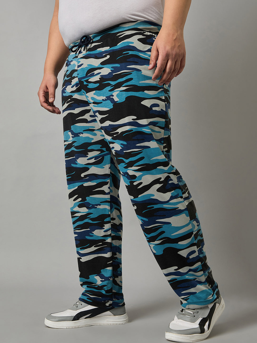 Austivo Printed Men Track Pants