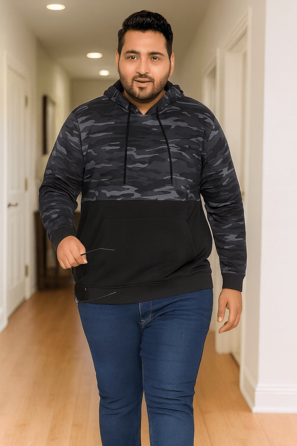 Austivo Men's Sweatshirt