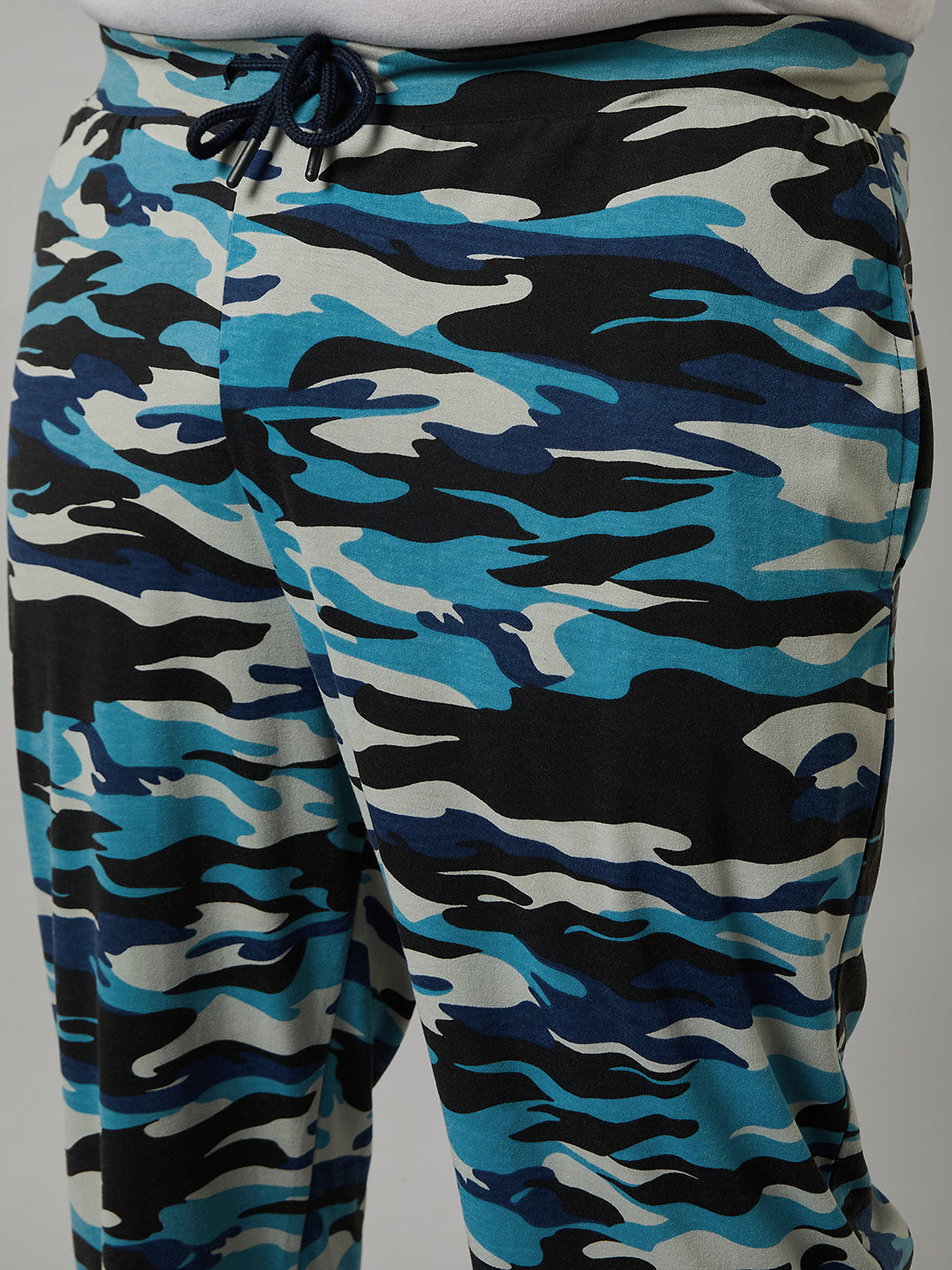 Austivo Printed Men Track Pants