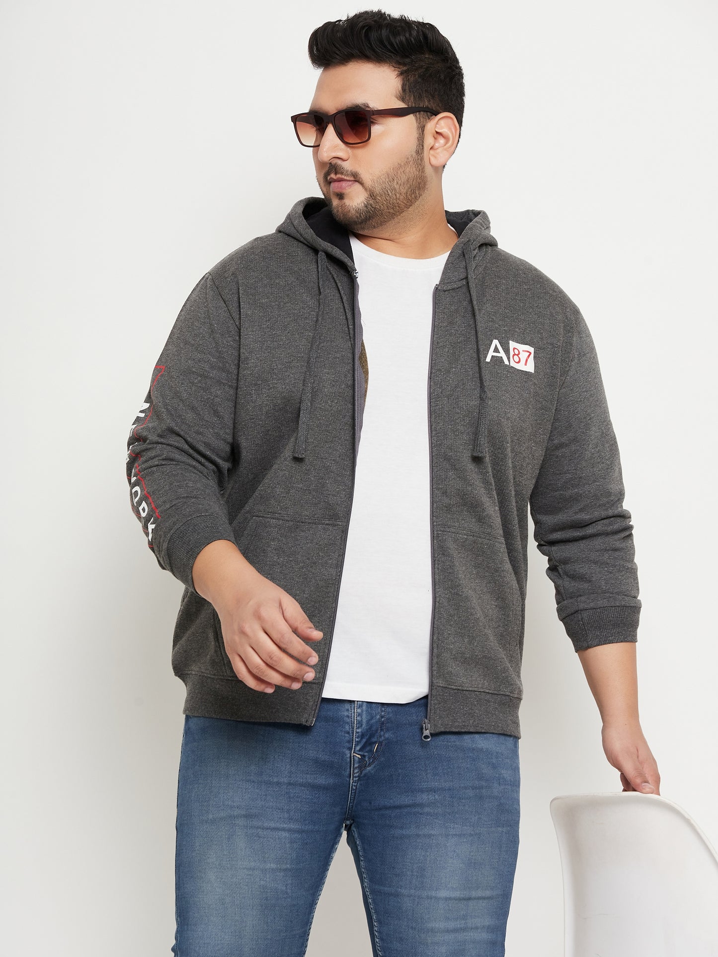 Austivo Men's Sweatshirt