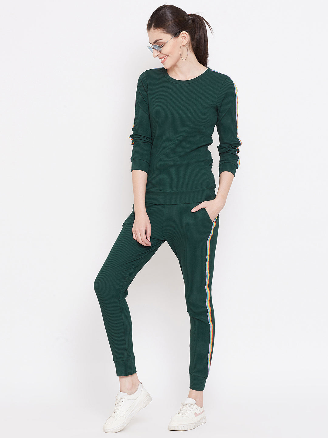 Austin Wood Women's Green Full Sleeves Solid Track Suit
