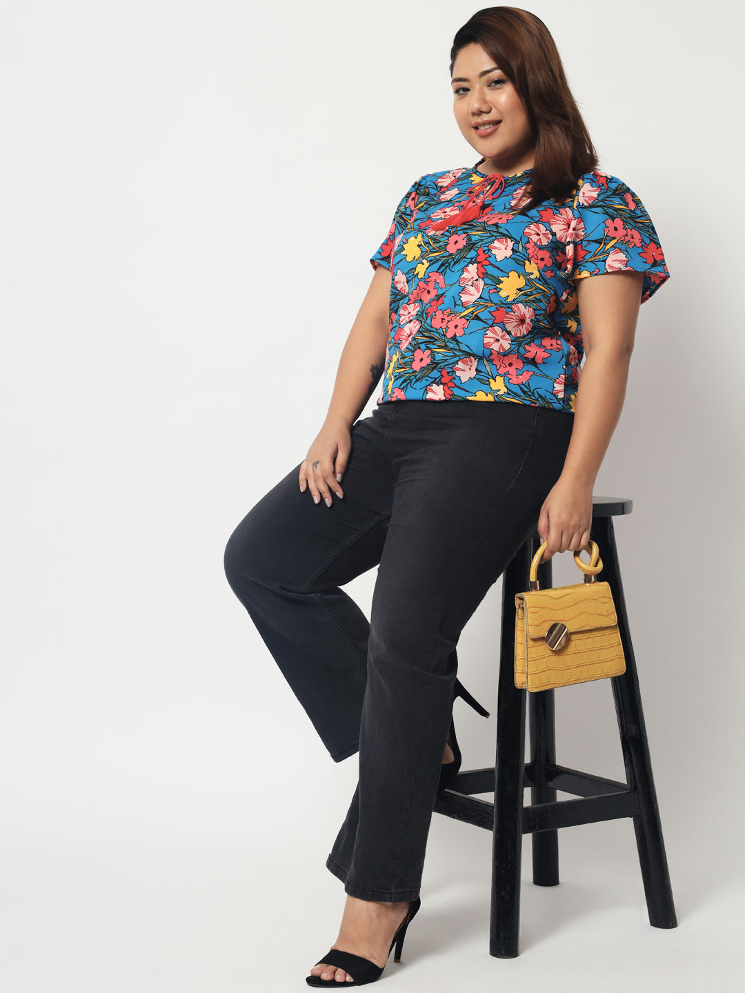 Austivo Casual Graphic Print Women Top