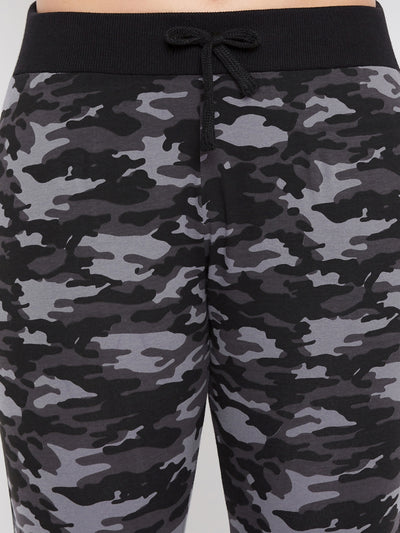 Austin Wood Women's Black Camo Half Sleeves Round Neck Tracksuit